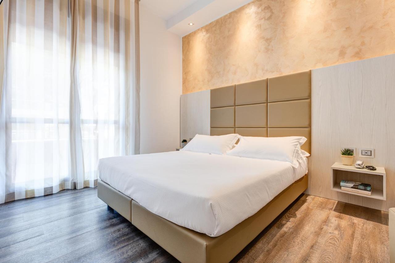 Piccadilly Hotel 3*